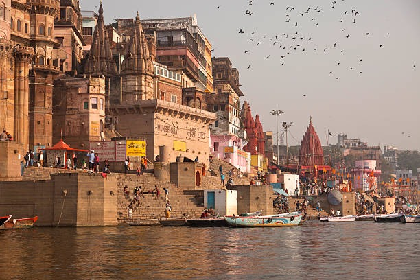 Budget Friendly Varanasi Tour